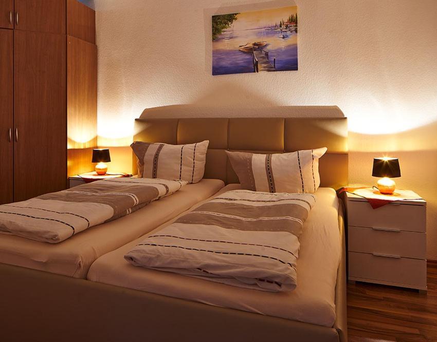 Komfort Ferienwohnung Bad Pyrmont Naehe Kurpark Buitenkant foto